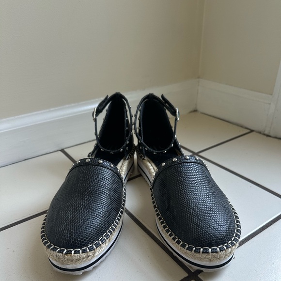 JLO Lisley Python Platform Shoes- Size 10 - Picture 2 of 8